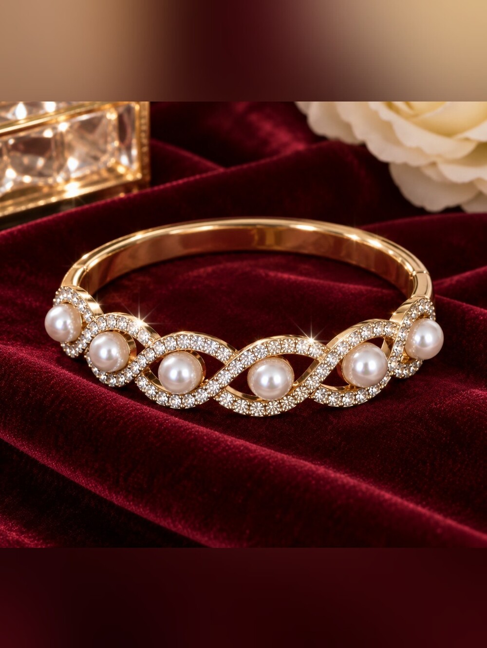 Designer Stretch Bracelet – Natural Pearl & Cubic Zirconia. Stainless Steel